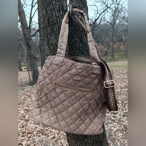 Ah Dorned Quilted Bag.